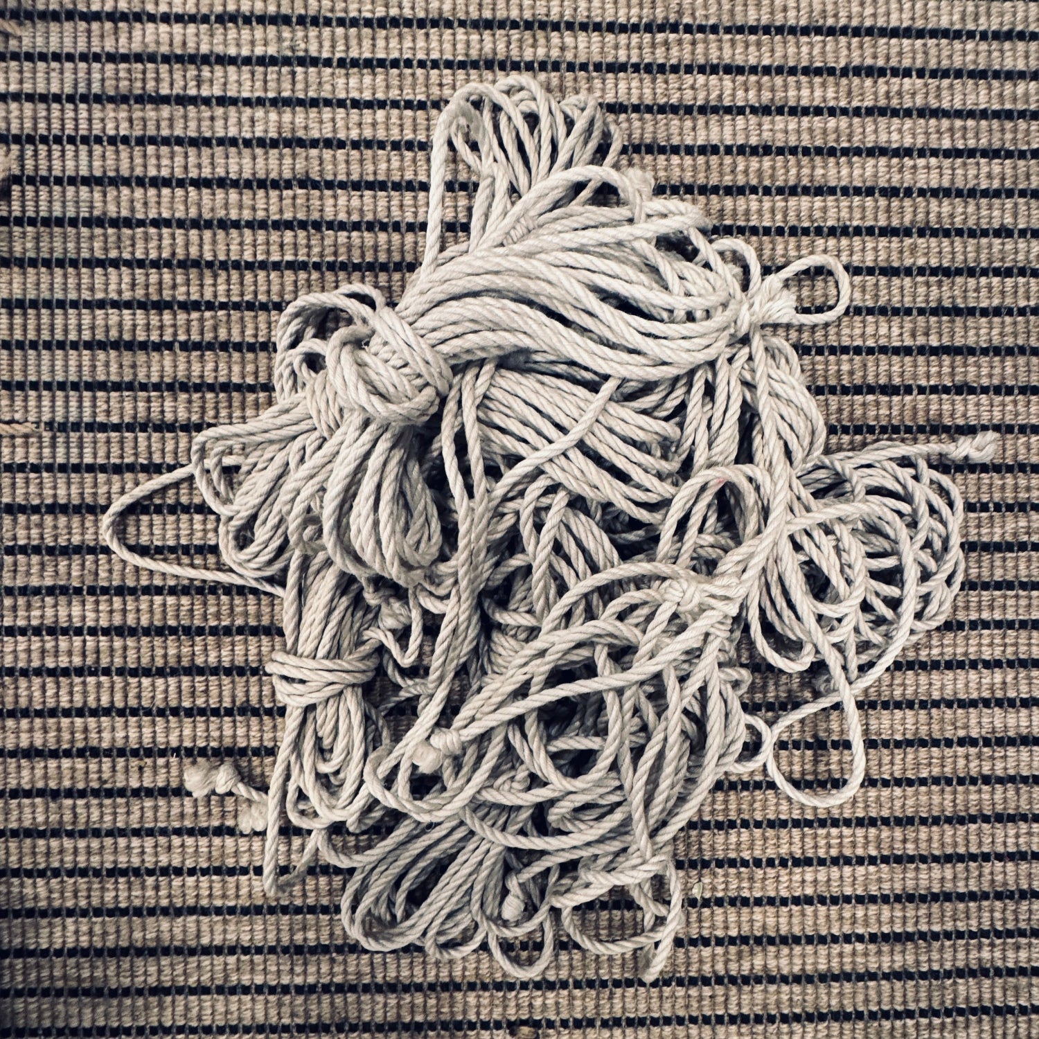 Lot de cordes Shibari UV fluo luminescente recyclée en jute naturel